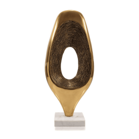 Mirilla Alta Tall Peep Through Sculpture